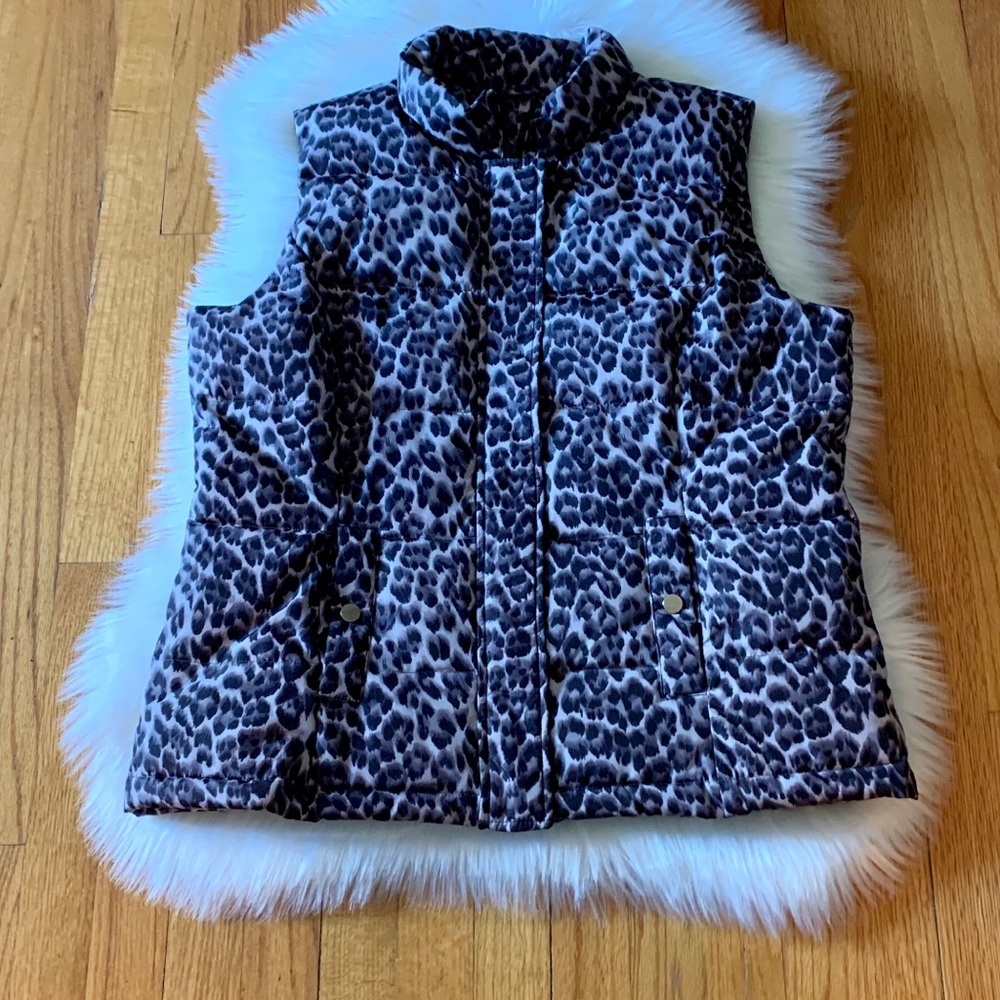 NWOT Leopard Print Puffer Vest Size XL